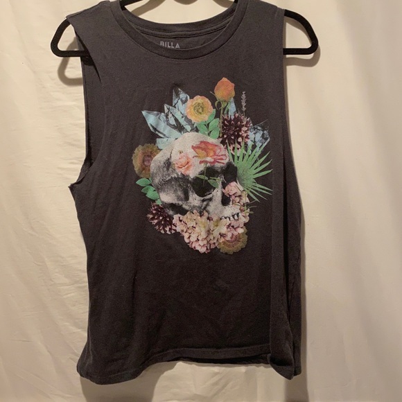 Billabong floral skull tank size medium in EUC